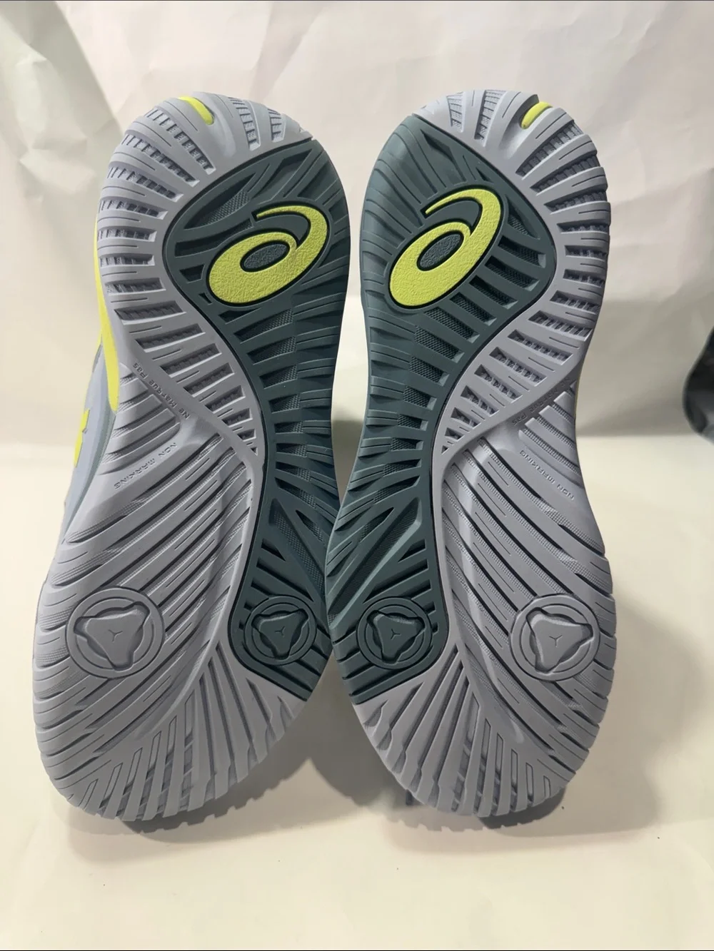 ASICS Gel Resolution X Wide Men’s 9 Tennis Shoes Gray Lime NEW $160